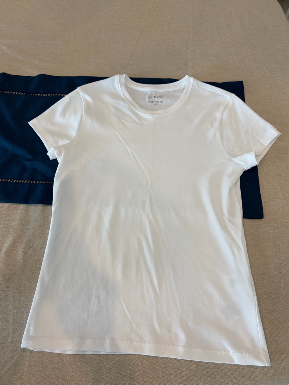 SET OF 4: J. Crew Factory Essential Short Sleeve Tees: Pink/White/Navy/Black XS - Picture 2 of 7